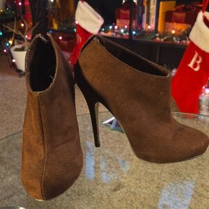 Michael Antonio Dark Brown Heeled Boots